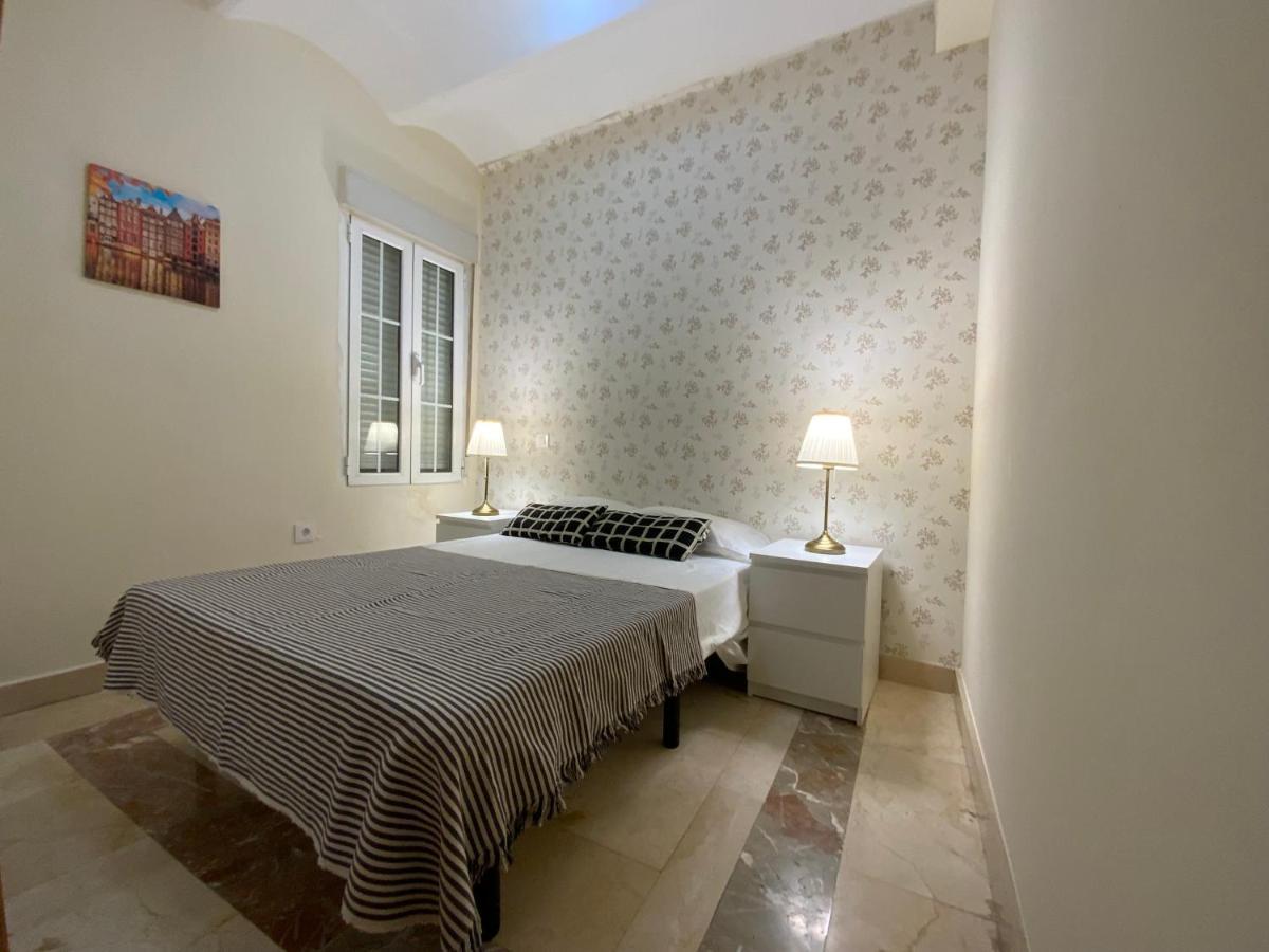 El Jardin Del Angel Olmo Apartment Madrid Bagian luar foto