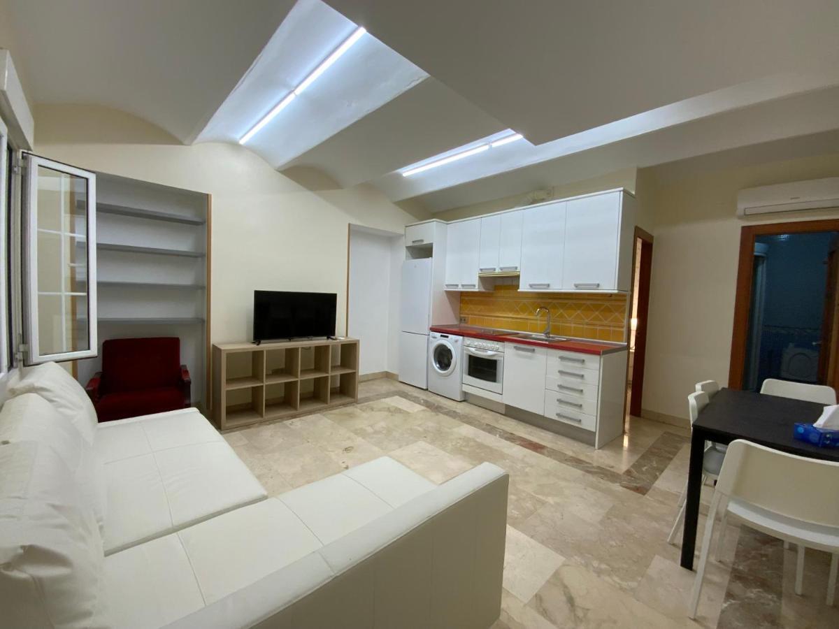 El Jardin Del Angel Olmo Apartment Madrid Bagian luar foto